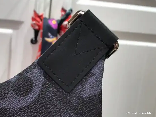 Official oldcobbler BUMBAG VUITTON DISCOVERY LOUIS 0705